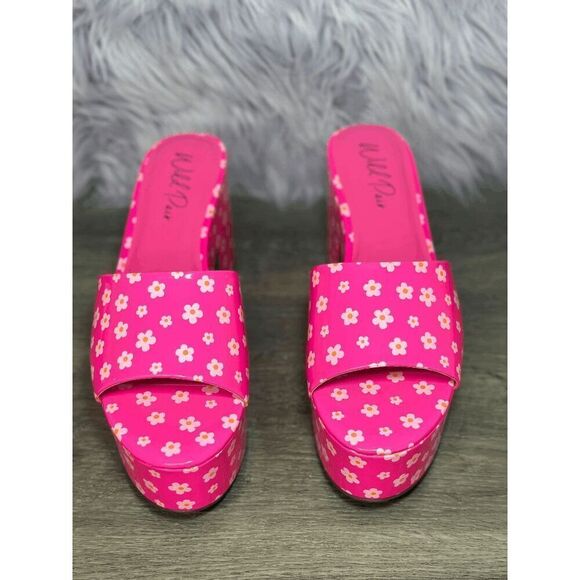 Wild Pair Women's Melborne Platform Sandals - Pink Daisy Patent 6.5M - Picture 2 of 7
